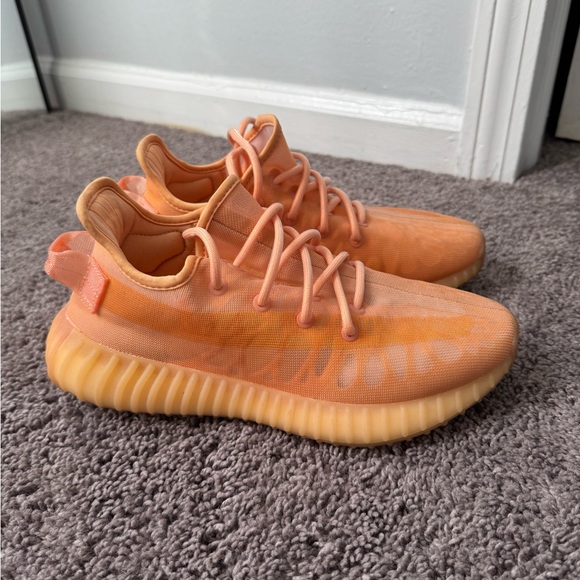 Yeezy Boost 350 V2 Mono Clay